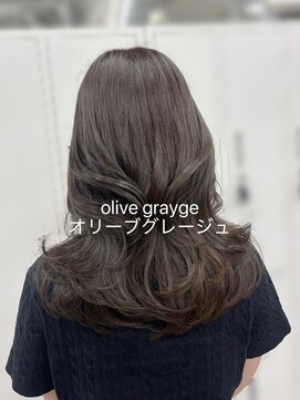 アリュウル 表参道(ALLURE) オリーブグレージュ×レイヤーカット◎佐藤