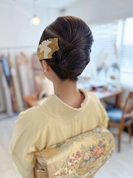 ヘアセット&メイク専門店 カスミ(Kasumi) 上品な夜会巻き