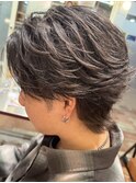 刈り上げ無しフェザーショート