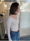 横顔美人くびれレイヤーボブ