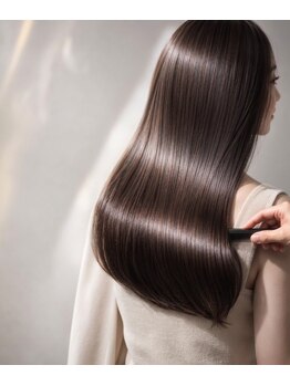 髪質改善&SPA COVA by bokuno 荻窪【コヴァ】【6月1日 NEW OPEN（予定）】の写真/白髪を魅力に変える、脱白髪染め。透明感カラーで360度美しいスタイル。ダメージレスな大人上品ヘア