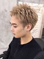 ダグ 横浜(DUG)&nbsp;スパイキーショート/ブリーチカラー/ミルクティーベージュ