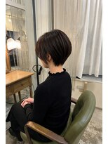 ソレイユ 新宿御苑前 (SOLEIL)&nbsp;骨格や顔立ちに合わせた前下がりショート