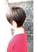 短めショートもラウンドCカットでキレイフォルム
