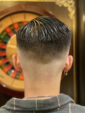 ヒロギンザ 横浜店(HIRO GINZA) スキンフェードサイドパートスタイル