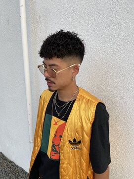 リズ(re's) クロップ無造作パーマ