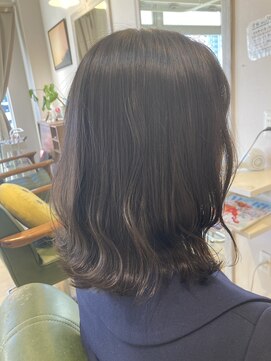 シン(SHIN) ナチュラルセミロング♪