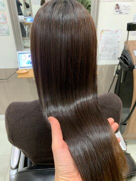 ヘアアンドメイク 心座(hair&make) 触りたくなるやみつき質感　福田昌子