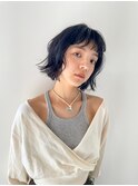 curlybob大人ショートボブレイヤーブルーブラックブリーチなし