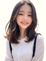 ラベスト キョウト(LOVEST)&nbsp;ふとした瞬間もオシャレに決まるミディアムレイヤー○30代40代