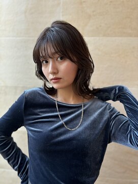 ビュートリアム265(BEAUTRIUM 265) くびレイヤー・ベージュ・小顔似合わせカット銀座20代30代