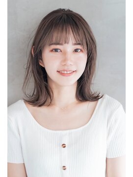 エース (ACE) ACE横浜 グレージュ×外はねボブ