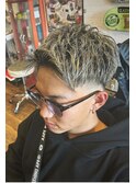 ホワイトメッシュ＋フェードカット