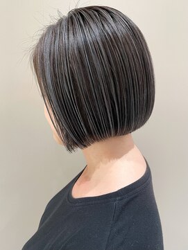 ケンジ 横浜(KENJE) さとうあやか/コントラストハイライト/ダークグレージュ/暗髪