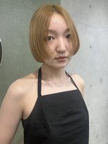 キャロルガーデンズ ボコカ 表参道(Carroll Gardens bococa)&nbsp;ゴールド、前上がりボブ