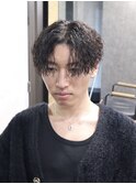 渋谷強めツイストスパイラルパーマツイストパーマセンターパート