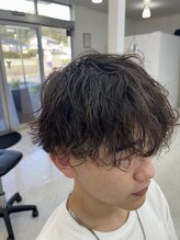 リノアヘア バイ シラハタ(LINORE HAIR by SHIRAHATA) メンズ波巻きパーマ