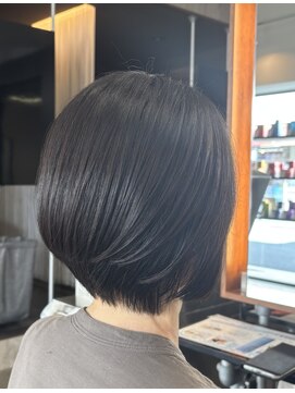 ディシェーレローブ(die Schere Lob) 【大人女性丸みショートボブ】雰囲気を変えたい方必見！