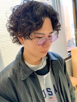 テトヘアー(teto hair) 常田大希ヘア、スパイラルパーマ、ミディアムウルフ、強めパーマ