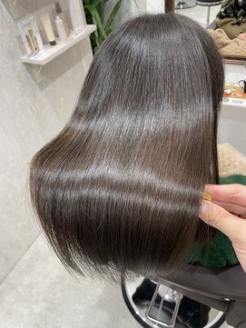 ラナ(Lana) 【Lana】ミントグレージュ 艶髪 髪質改善