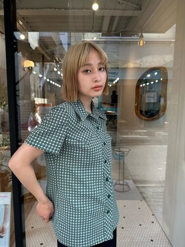 ヒュージ 三軒茶屋(huge) 外ハネボブミディアム×ニュアンスカラー_20代30代