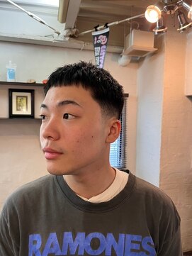 ビーバイエイトジェンツ(Bee by EIGHT GENTS) MEN'S HAIRウルフアッシュブラックカルマパーマベリーショート