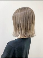 ミスグランディーヴィラス(Miss Grandee VILLAS)&nbsp;切りっぱなしボブフルブリーチ透明感スタイル