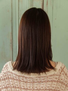 フローラビューティーヘアー(Flora Beauty Hair) ミディアムレイヤー/20代/30代/40代/50代/岡山/表町
