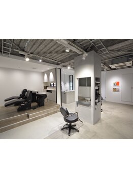 【JR伊丹駅3分】こだわりをカタチにしてくれる《LILi》洗練された上質空間であなただけのサロンタイムを