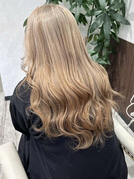 ベルヘアーデザイン 堺東(Belle hair Design) ハイトーン/外国人風/レイヤーカット/堺東