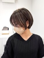 スイ(suiw)&nbsp;白髪ぼかしショートボブ【suiw】昭和町/天王寺/阿倍野