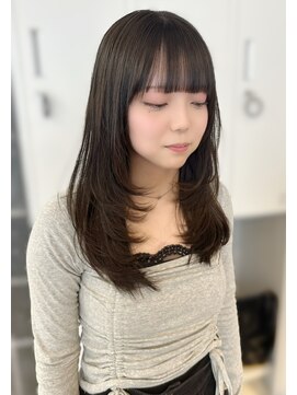 リアンバイアリュール(Lian by Allure) レイヤー/バタフライカット/顎下レイヤー