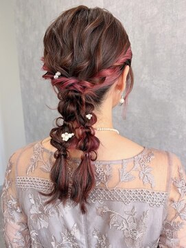 ランガリ ヘアアンドスパ(Rangali Hair&Spa) ツイン編みおろし/インナーカラー