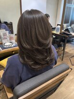 ヘアリゾート粋 新宿三丁目本店&nbsp;レイヤーカット/オリーブブラウン/透明感カラー