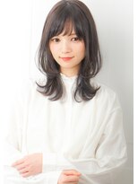 ルエ(rue)&nbsp;30代40代小顔ふんわりくびれ無造作カールひし形Cカーブセミディ