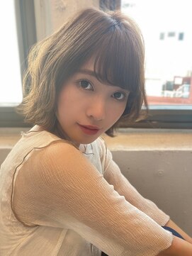 ルームバイシー 新宿(Loom. by Sea) オリーブカラーで柔らかい外ハネボブ【杉野ちひろ】