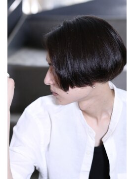 リップス 自由が丘(LIPPS) 前下がりセンターパート