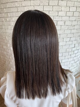 マール(marl) 【marl.】ツヤ×ストレート @30代40代50代/鈴鹿