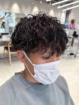 フィフス 天神大名(fifth) メンズマッシュパーマニュアンスパーマスパイラルパーマ刈り上げ