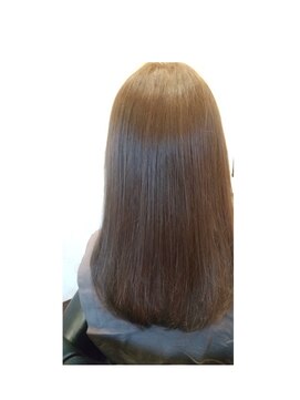 クララデアンシュシュ クララ店(Kurara de UN CHOU-CHOU) アッシュグレージュカラー