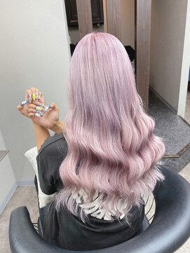 エミーバイモアムー(Emmie byMoremuu) ［南越谷YU-TA］ハイトーンギャルカラー×エクステ