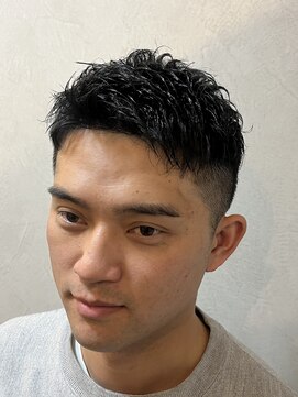 ランス(Reims) ツーブロックショートスタイル