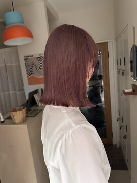 ユイル(Uil) 似合わせ小顔ボブ× ブリーチカラー デザインカラー