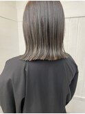 艶感グレージュ ボブ