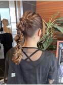ポニーテールヘア