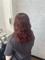 ヘアーワークス ボナ ウニクス店(HAIR WORKS bona)&nbsp;動くたびきらめくウェーブロング◎華やかチェリーレッド/Wカラー