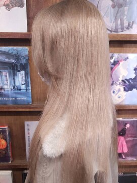 ブロック ジャポン(bloc japon) 大人透明感アッシュホワイトベージュ　ダブルカラー ブリーチ