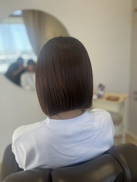 コソット(kosotto) 前下がりボブ