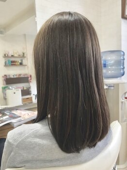 ヘアーメイク ランプ(hair make Lamp)の写真/一人一人の髪質に合わせて理想のスタイルを…♪高いカット技術で再現性◎毎日のスタイリングも楽に！