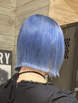 ヲタク(wotaku.)&nbsp;ペールブルーハイトーンブリーチケアブリーチ切りっぱなしボブ